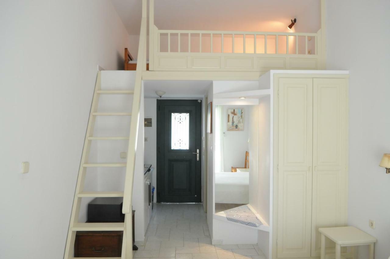 Pegasus Studios & Apartments Скирос Екстериор снимка
